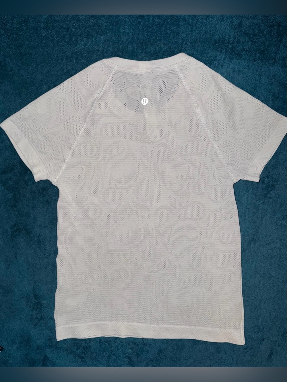 Lululemon Swiftly Tech Short Sleeve waist Length  Paisley
White Tee Women’s 4 - Picture 5 of 13